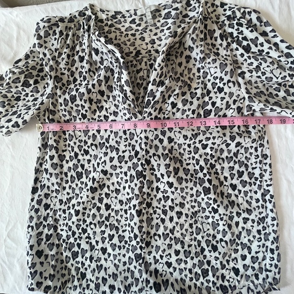 JOIE Silk Blouse, Short Sleeve V-Neck - Picture 9 of 12